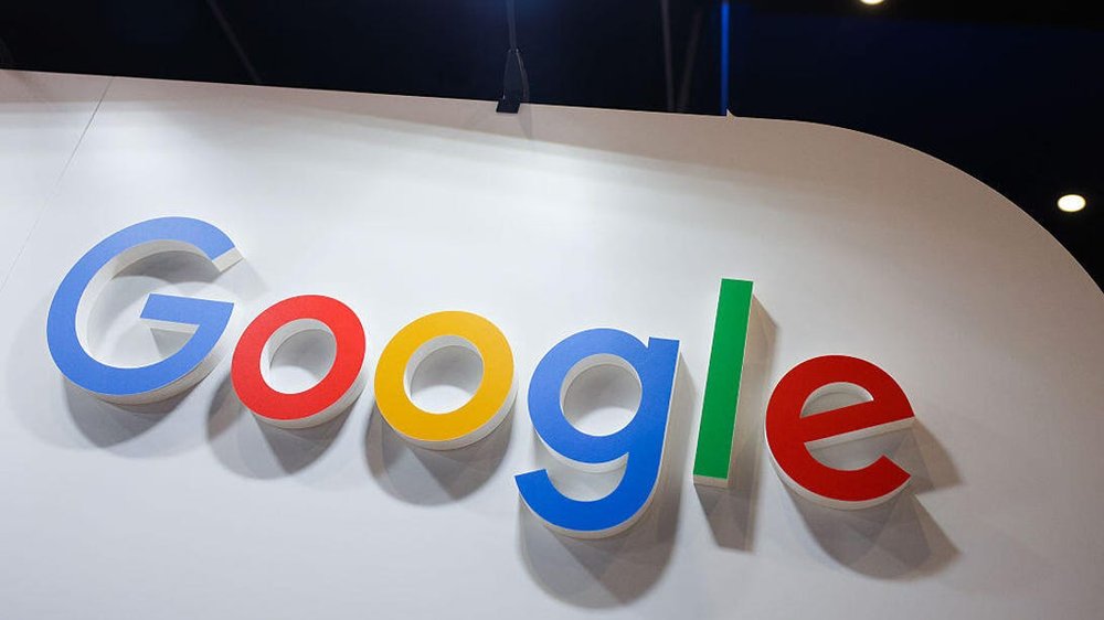 Google Search Rebuilds Its Core Pipeline: From Blue Links to Conversational Agents