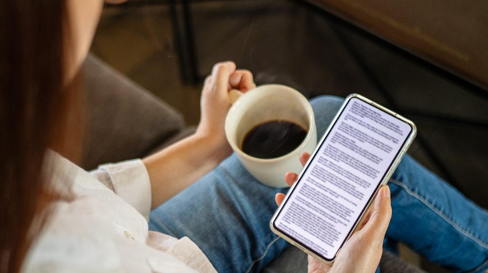 Amazon's Kindle App for iOS Introduces AI-Powered Reading Features