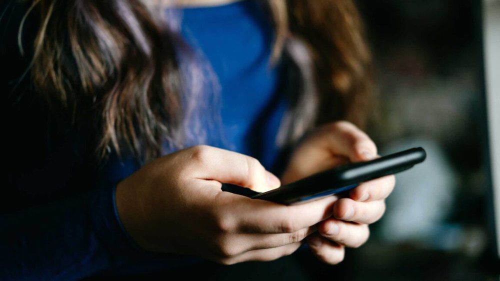 FCC Proposal Raises Concerns Over Prepaid Phone Privacy